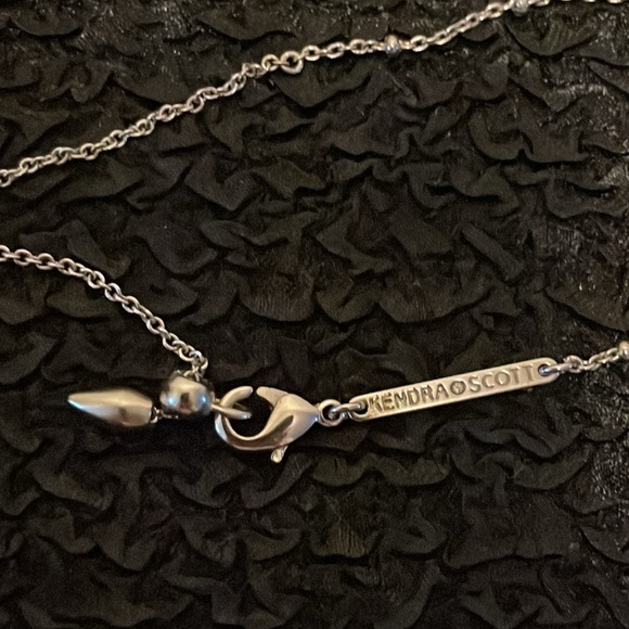 Kendra Scott pendant necklaces one gold tone 8.5” L & one silver 9” L - Picture 5 of 10